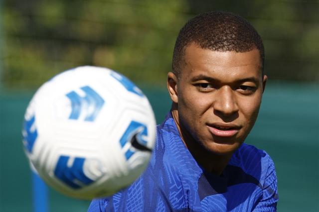 Équipe de france. Kylian Mbappé : « Mon objectif est de continuer