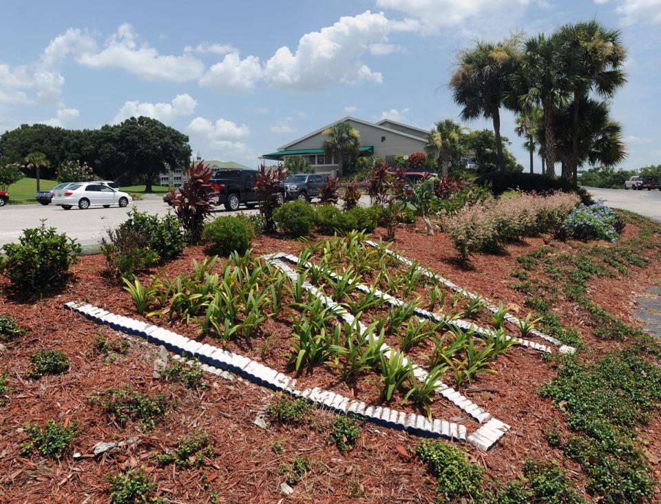 The Wedgewood Golf Club in Lakeland was sold for $4.5 million to a developer who plans to build more than 1,400 residential units on the property.