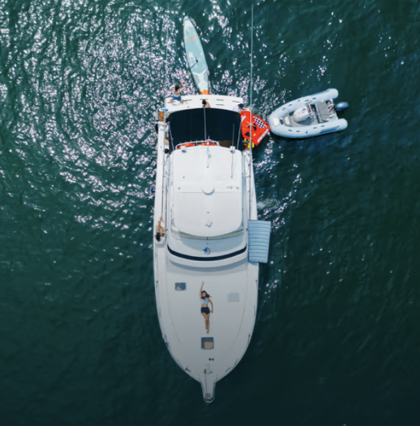 Sunset Cruise with Free-Flow Drinks. PHOTO: Fever Up