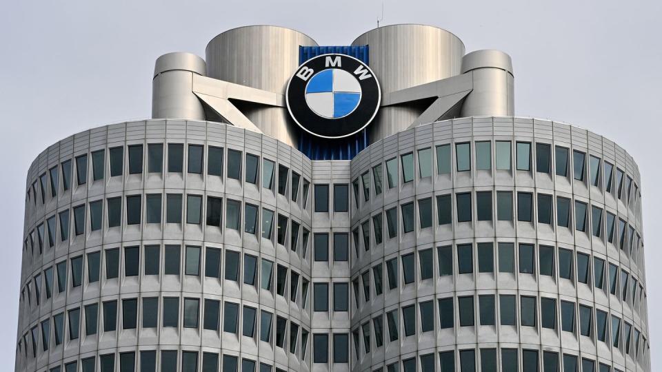 Die guten Geschäfte in China sorgen auch bei BMW dafür, dass der Konzern vergleichsweise gut durch die Corona-Krise kommt.