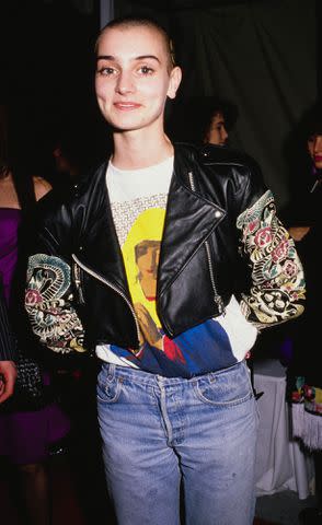 <p>Vinnie Zuffante/Michael Ochs Archives/Getty Images</p> Sinéad O'Connor at the Grammy Awards in 1989