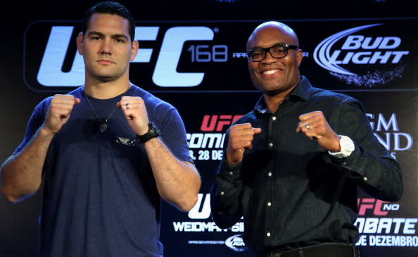 Chris Weidman y Anderson Silva cerrarán un gran año de UFC. (Foto: Getty Images)