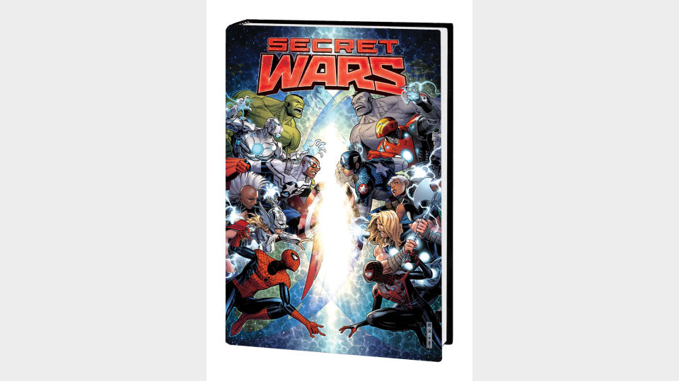 SECRET WARS BY JONATHAN HICKMAN OMNIBUS HC