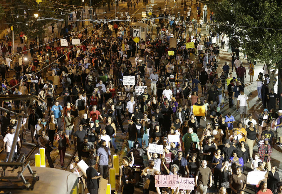 Protests erupt after deadly police shooting in Charlotte, N.C.