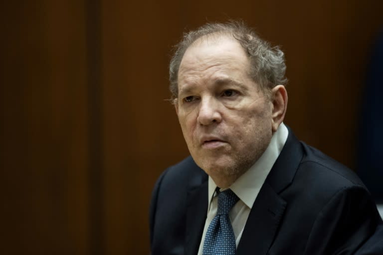 El exproductor estadounidense Harvey Weinstein en el tribunal, el 4 de octubre de 2022 en Los Angeles, Estados Unidos (ETIENNE LAURENT)