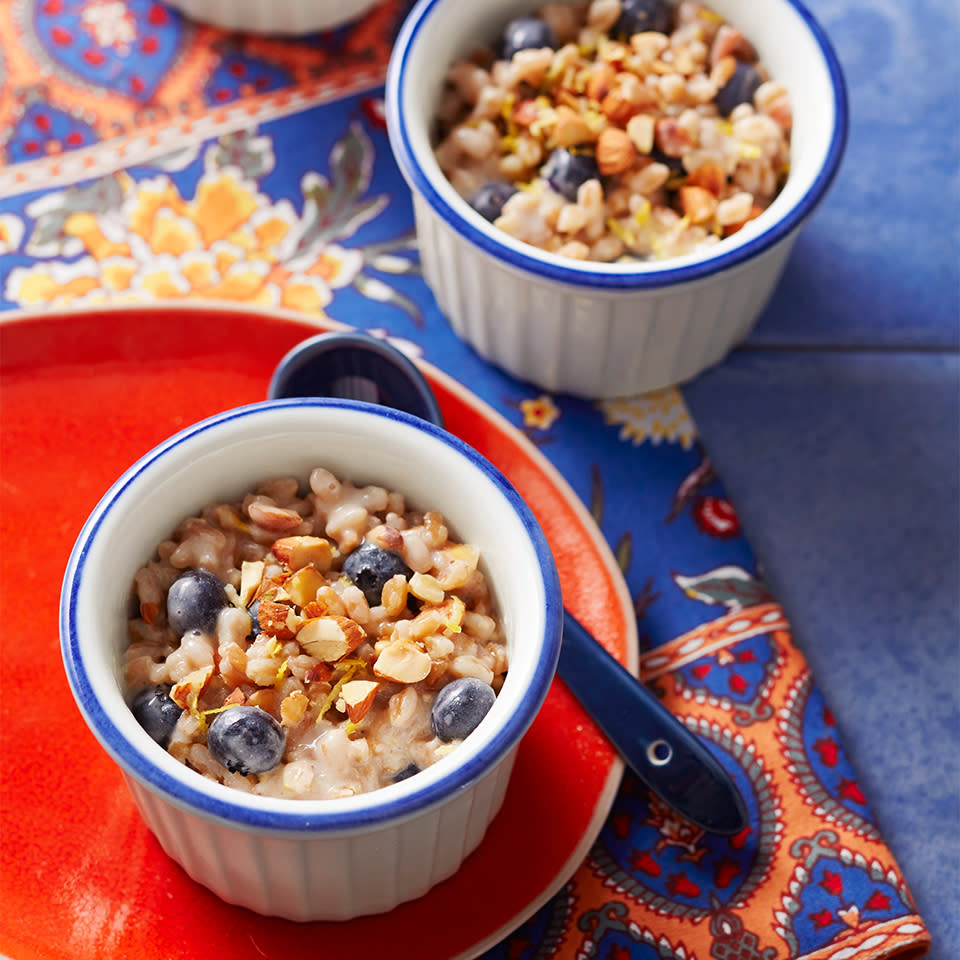 Farro, Almond & Blueberry Breakfast Cereal