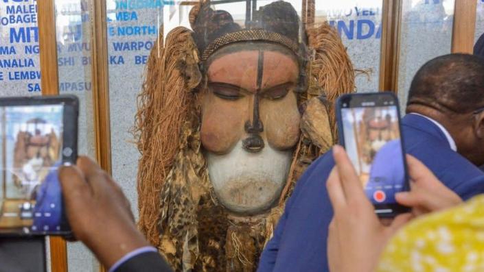 the Kakungu mask