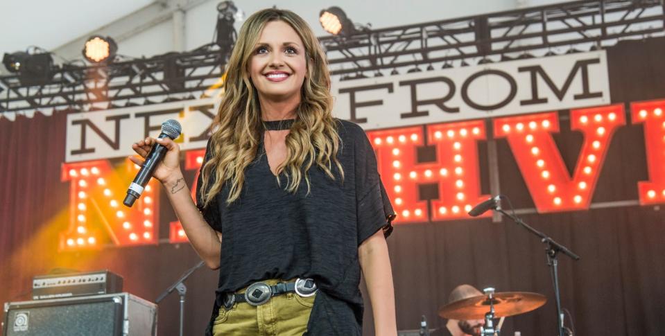 Carly Pearce in concert. (Photo: AP)