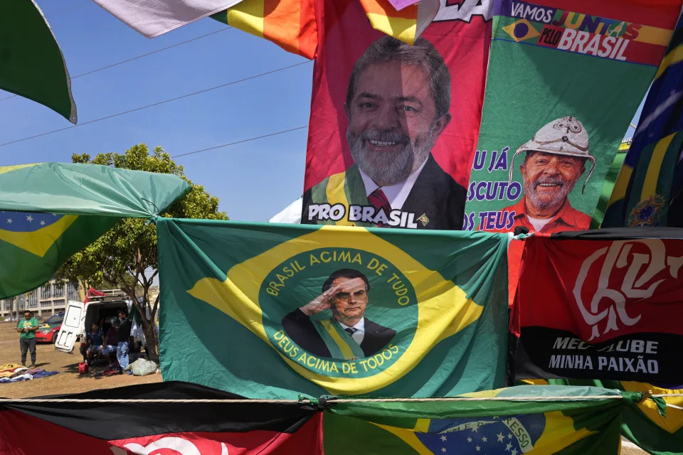 Um vídeo do JN (Jornal Nacional) divulgando uma pesquisa do Ipec circula nas redes Bolsonaro na liderança. A gravação viral, porém, foi manipulada. (Foto: Associated Press / Eraldo Peres)