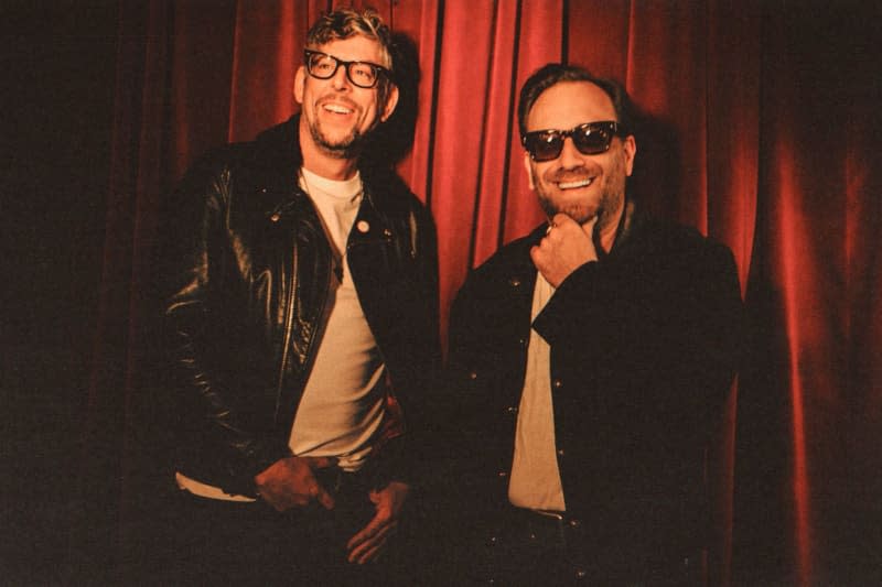 Blues rock duo The Black Keys have enlisted the support of some very talented friends for their new record "Ohio Players." Larry Niehues/Warner Music/dpa