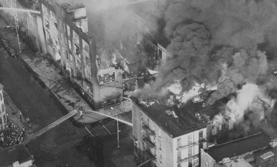 A city on, or often over, the brink. Looting and arson were rampant during the infamous 1977 blackout. Burning here are buildings on the intersection of Brooklyn’s Somer Ave. and Stone St. (Photo by James Garrett/NY Daily News Archive via Getty Images)