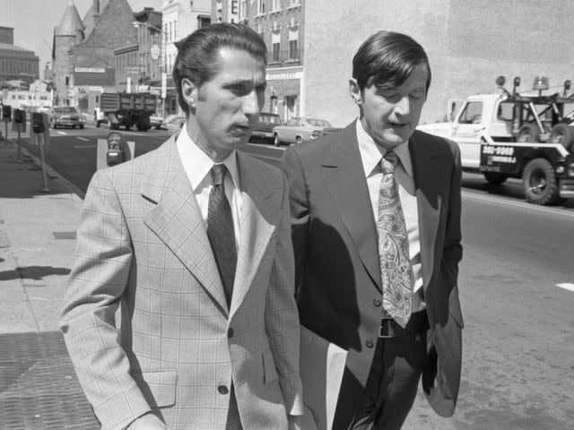 <p>Bettman</p> Anthony Louis Manna with his attorney, Don Conway entering Mercer County Courthouse in 1975.