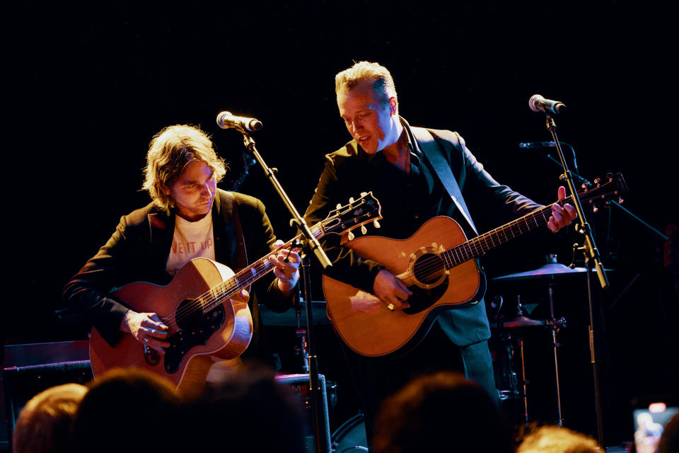 Photo © 2024 Chris Phelps
www.chrisphelps.com

AmericanaFest - Paul Simon Tribute 
Troubadour - Los Angeles
2.3.24