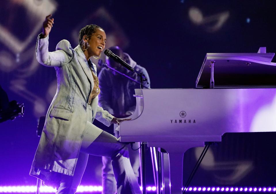 Alicia Keys performs.