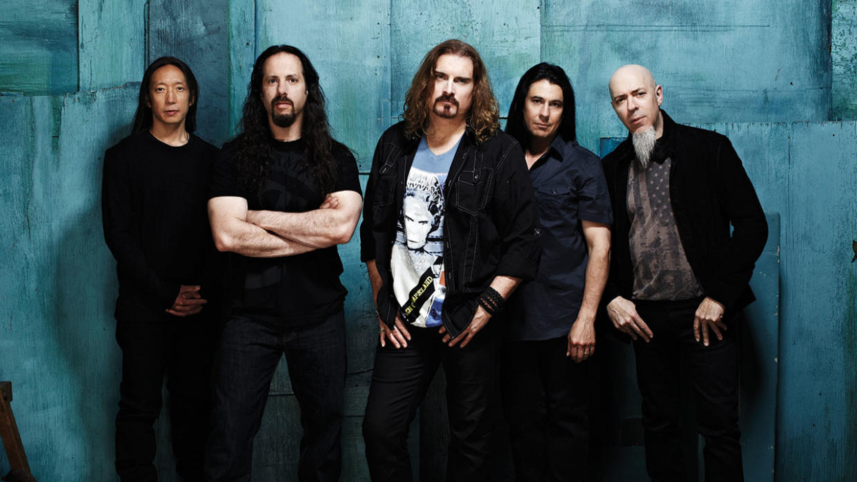  Dream Theater. 