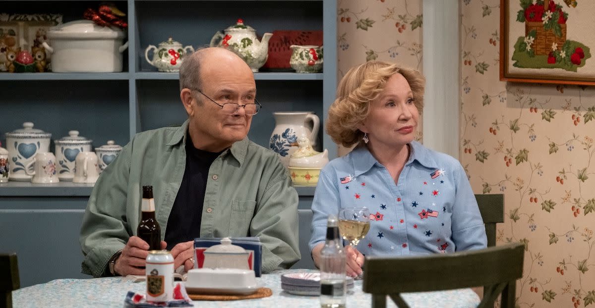 that ‘90s show l to r kurtwood smith as red forman, debra jo rupp as kitty forman in episode 101 of that ‘90s show cr patrick wymore