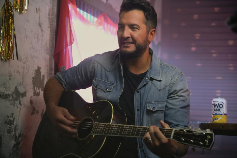 Luke Bryan is sticking to his country roots, despite spending time in Hollywood for "American Idol." (Photo: Constellation Brands)