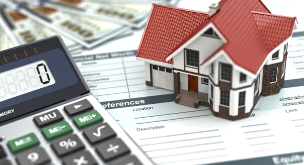 Mortgage calculator. House, noney and document. 3d