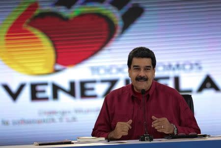 El mandatario venezolano, Nicolás Maduro, en su programa semanal "Los Domingos con Maduro", en Caracas, sep 17, 2017. Miraflores Palace/Handout via REUTERS IMAGEN CEDIDA POR TERCEROS