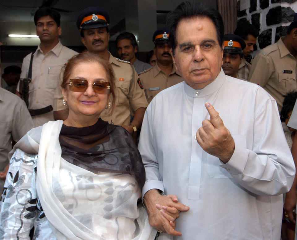 MUMBAI, INDIA November 19, 2005: Bollywood actor Dilip Kumar with his wife Saira Banu shows her marked finger after casting his vote at Bandra. (Photo by Hindustan Times via Getty Images)