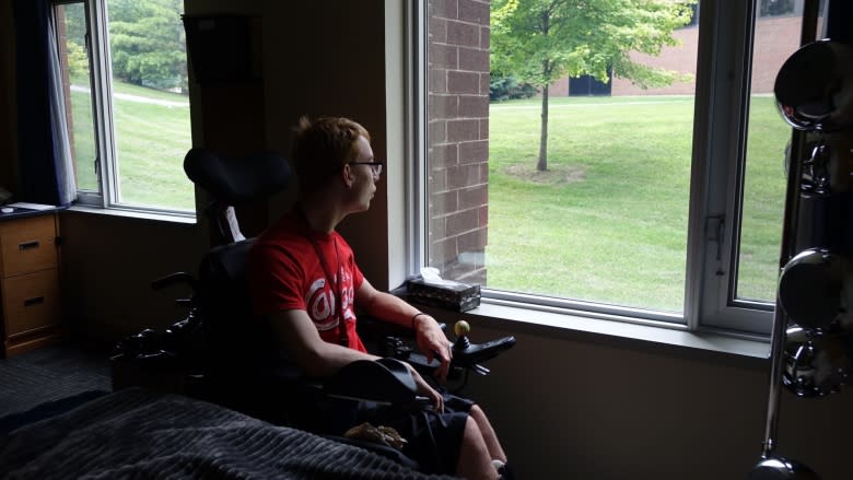 Donations help disabled teen realize dream of attending university