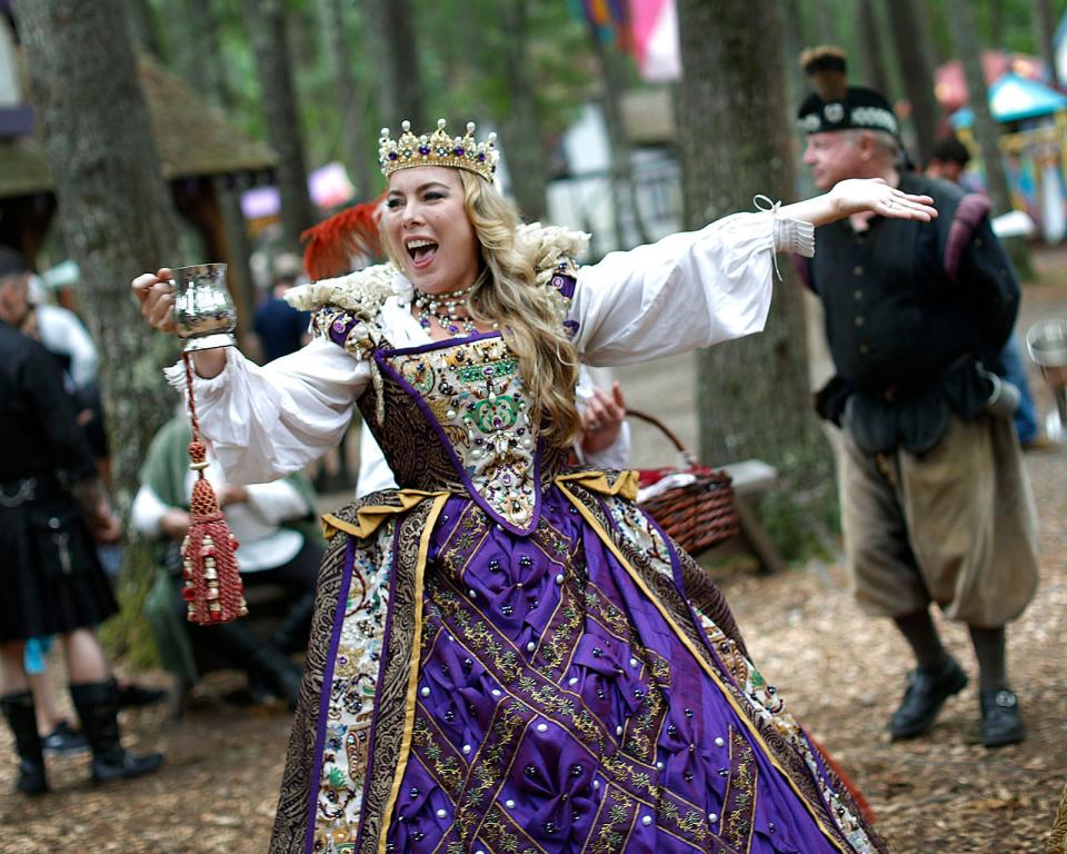 Queen Elizabeth Clouse greets guests as they enter King Richard's Faire on Monday, Sept. 6, 2021.