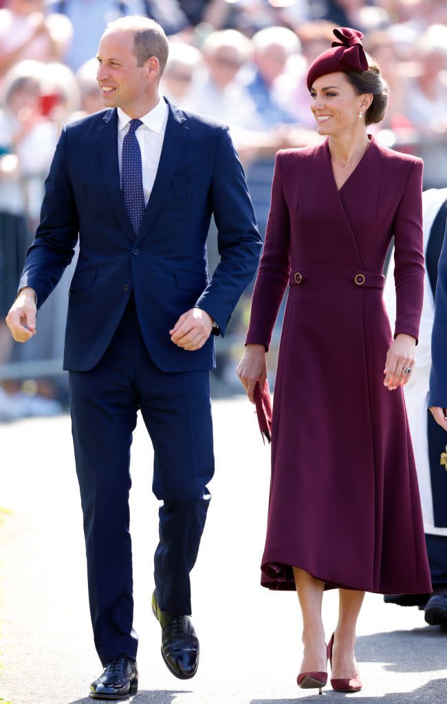 the prince and princess of wales commemorate the life of queen elizabeth ii