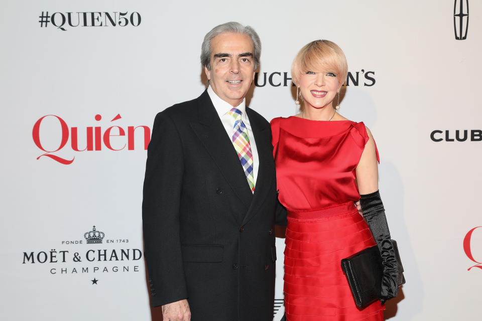 MEXICO CITY, MEXICO - OCTOBER 30:  Lorenzo Lazo and Edith Gonzalez attend Quien 50 Los Personajes Que Transforman A Mexico - Red Carpet at Teatro Telmex on October 30, 2018 in Mexico City, Mexico.  (Photo by Victor Chavez/Getty Images)