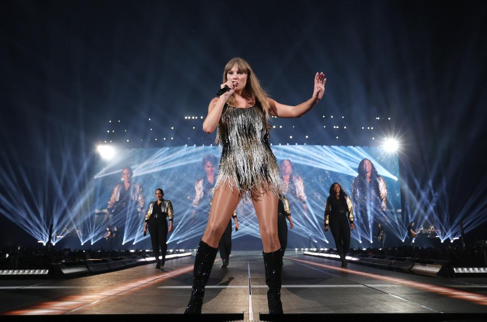 Taylor Swift performs in Paris on May 9