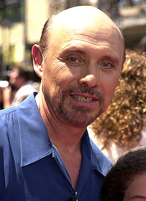 Hector Elizondo at the Hollywood premiere of Walt Disney's The Princess Diaries