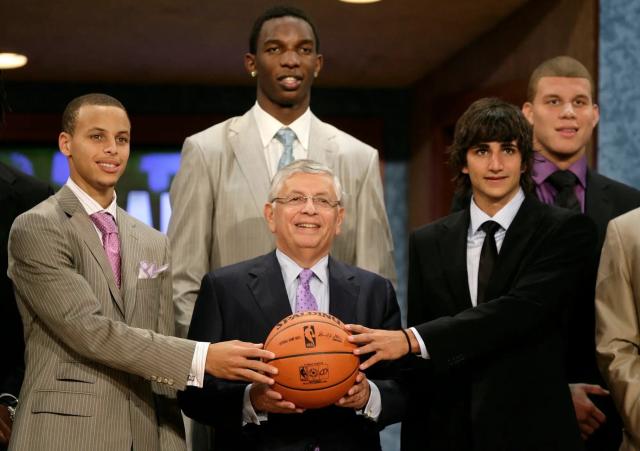 Knicks Fans' Reaction To Warriors Drafting Stephen Curry Before Them In 2009  NBA Draft - Fadeaway World