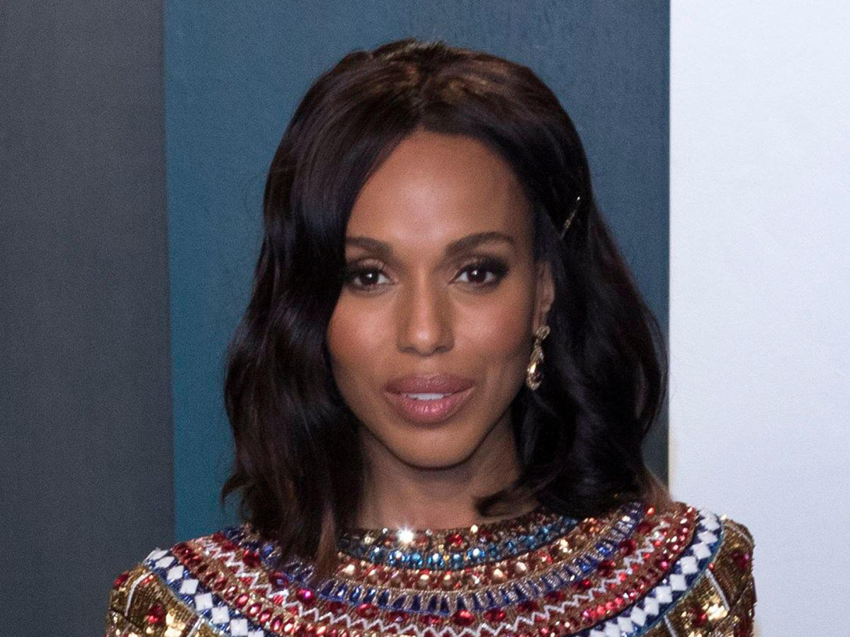 Kerry Washington Sizzles In A Form Fitting Silver Dress That Shows Off