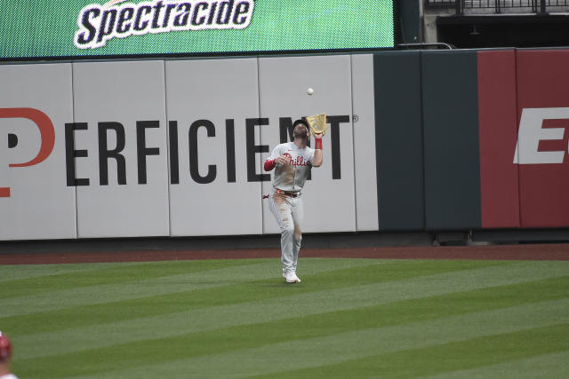 Phillies' Bryce Harper hit by pitch in face, feels good