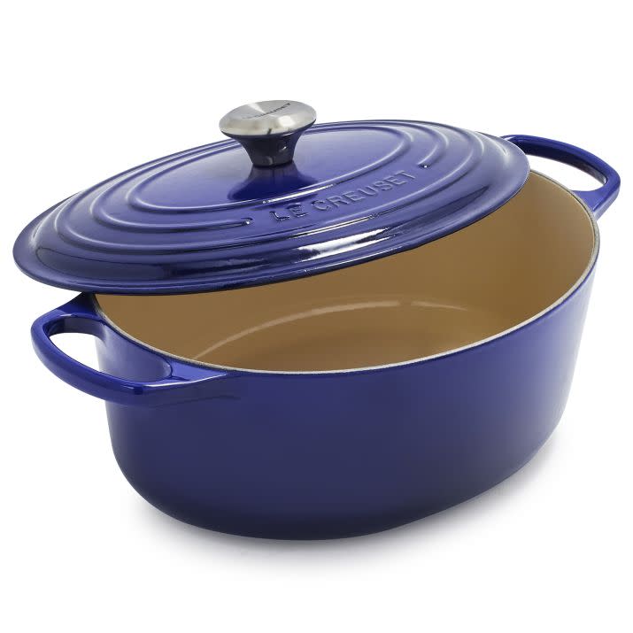 Le Creuset Signature Oval Dutch Oven