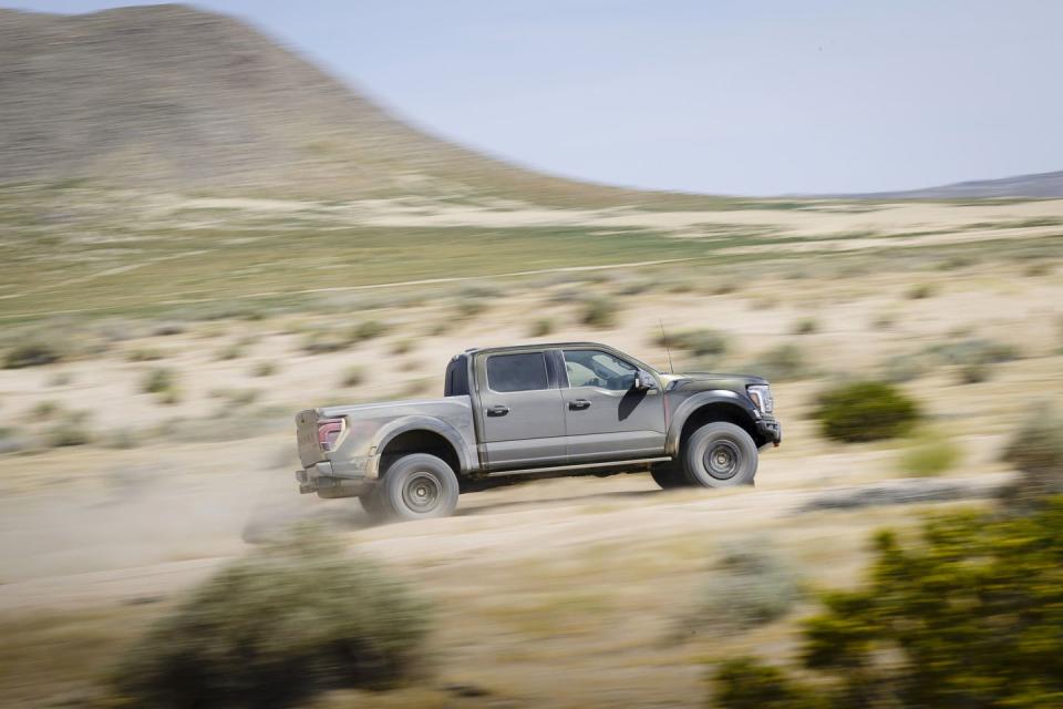 2024 ford f150 raptor r