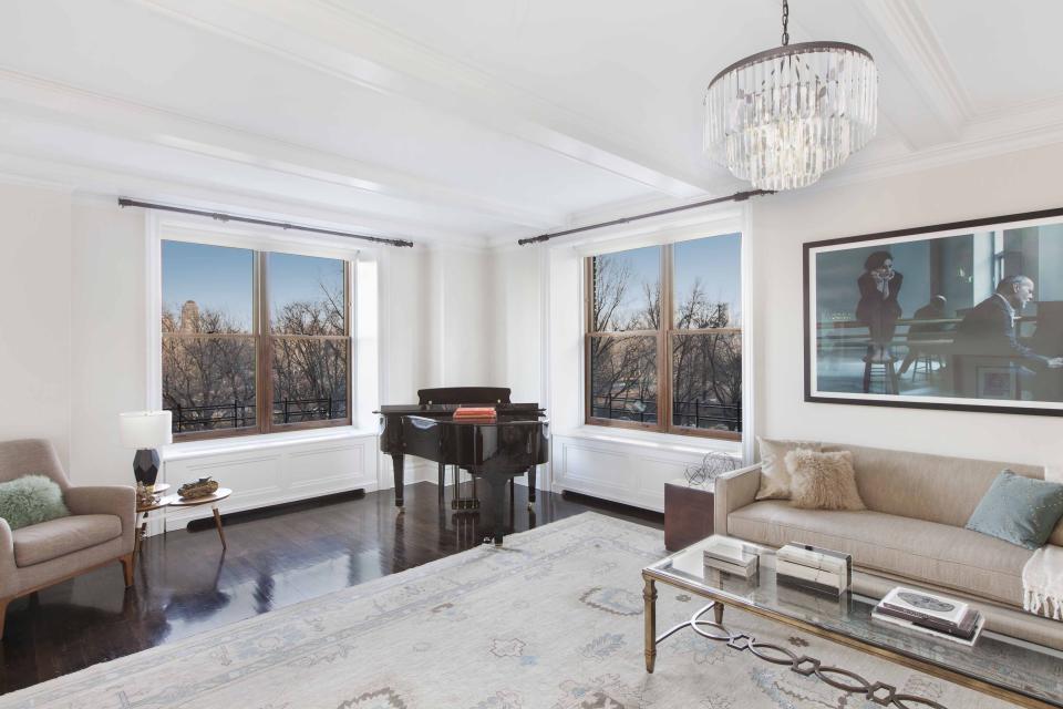 <p>The six-bedroom, four-and-a-half bathroom duplex has a corner living room overlooking Central Park. </p>