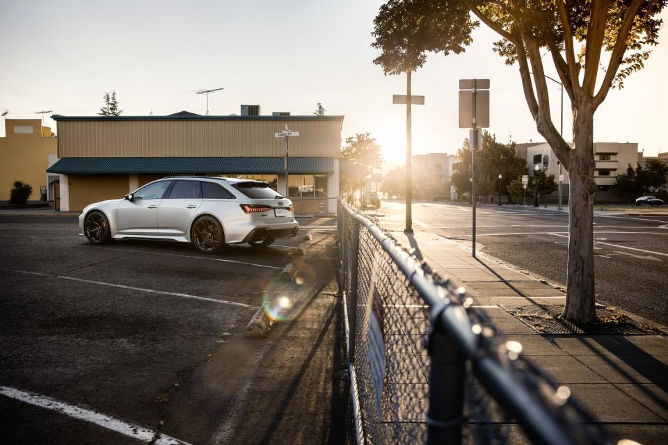 2024 audi rs6 avant performance