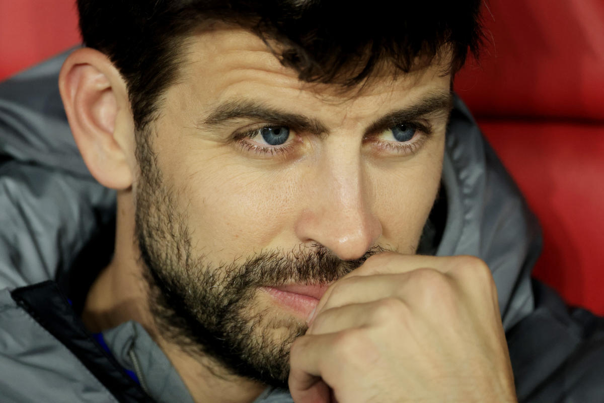 Gerard Piqué evade el tema de Shakira con el Escorpión Dorado