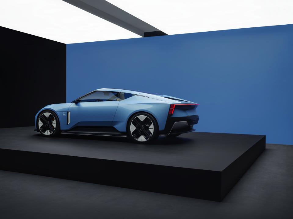 <p>Polestar 6</p>
