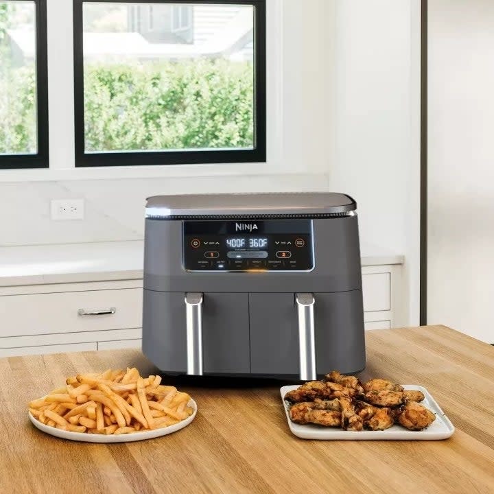 Image of gray air fryer