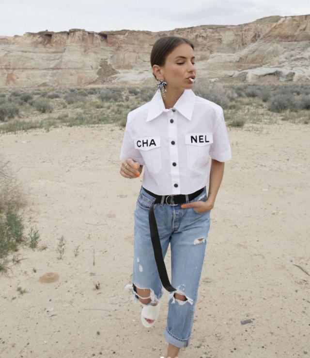 Esta es la camisa blanca más deseada de Chanel