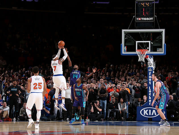 Carmelo Anthony rises up. (Getty Images)
