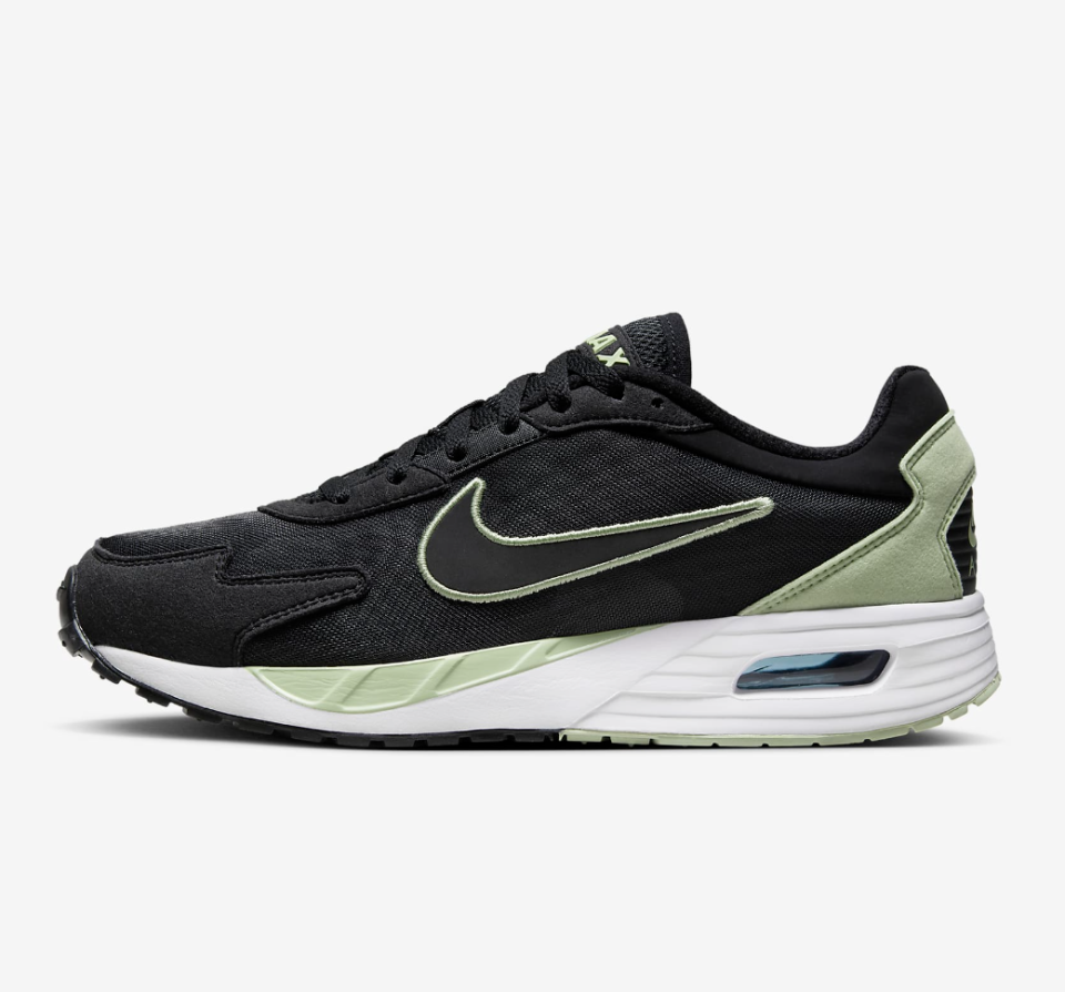 Nike Air Max Solo Men's Shoes. (PHOTO: Nike)