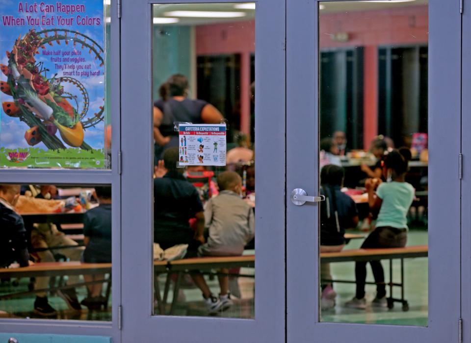 Grades one through three have lunch at  Starms Discovery Learning Center.