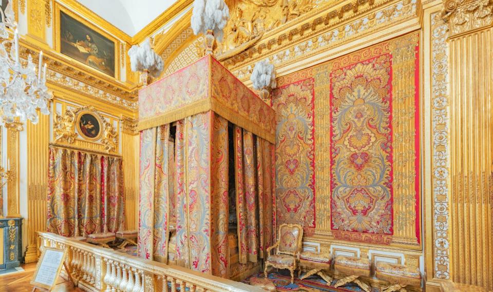 King Louis XIV’s bedroom was a royal staging ground. <a href="https://www.shutterstock.com/image-photo/versailles-france-july-02-2016-kings-495823597?src=wnKrjtNfAWREc7mRQc6VTQ-1-0" rel="nofollow noopener" target="_blank" data-ylk="slk:V_E/Shutterstock.com;elm:context_link;itc:0;sec:content-canvas" class="link ">V_E/Shutterstock.com</a>