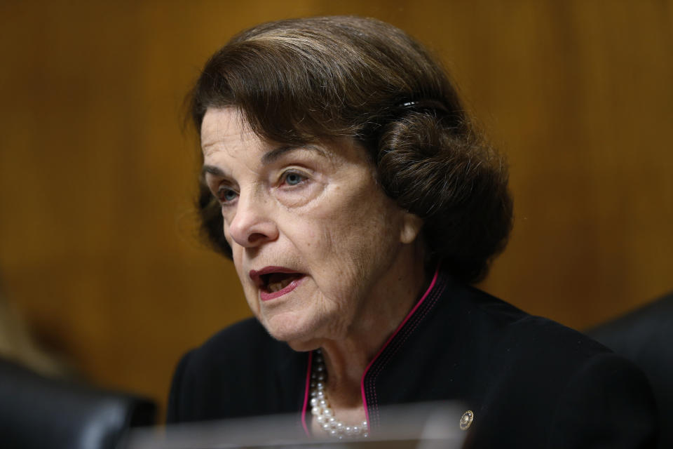 <span class="s1">Sen. Dianne Feinstein at the Senate Judiciary Committee hearing on Sept. 27. (Photo: Michael Reynolds/Pool/AP)</span>
