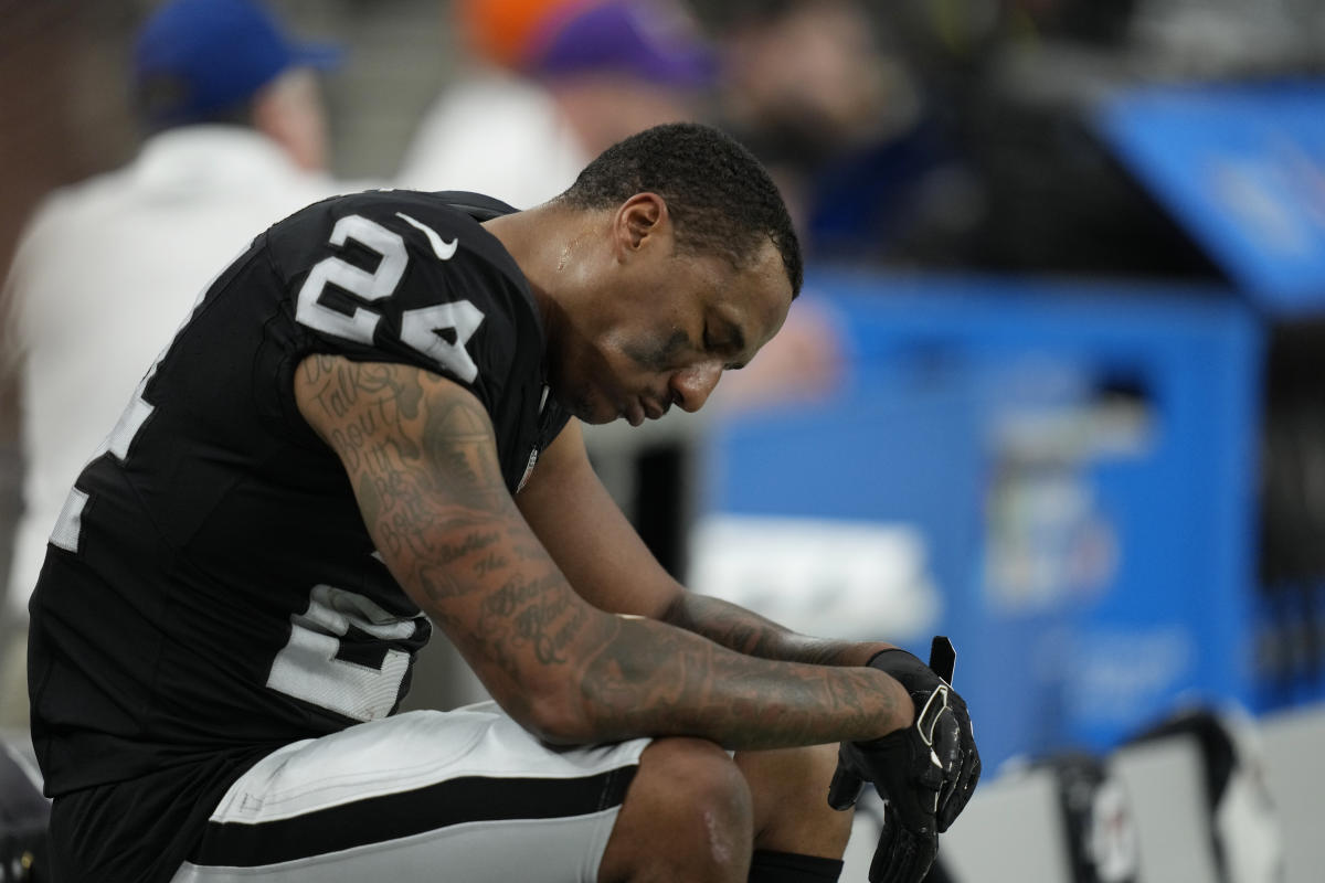 I Raiders hanno tagliato il CB Marcus Peters, un giorno dopo essere stato messo in panchina nella sconfitta contro i Chiefs