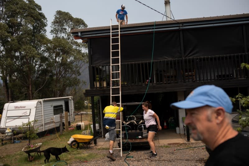 The Wider Image: From Australian bushfire ashes, a community rises in solidarity