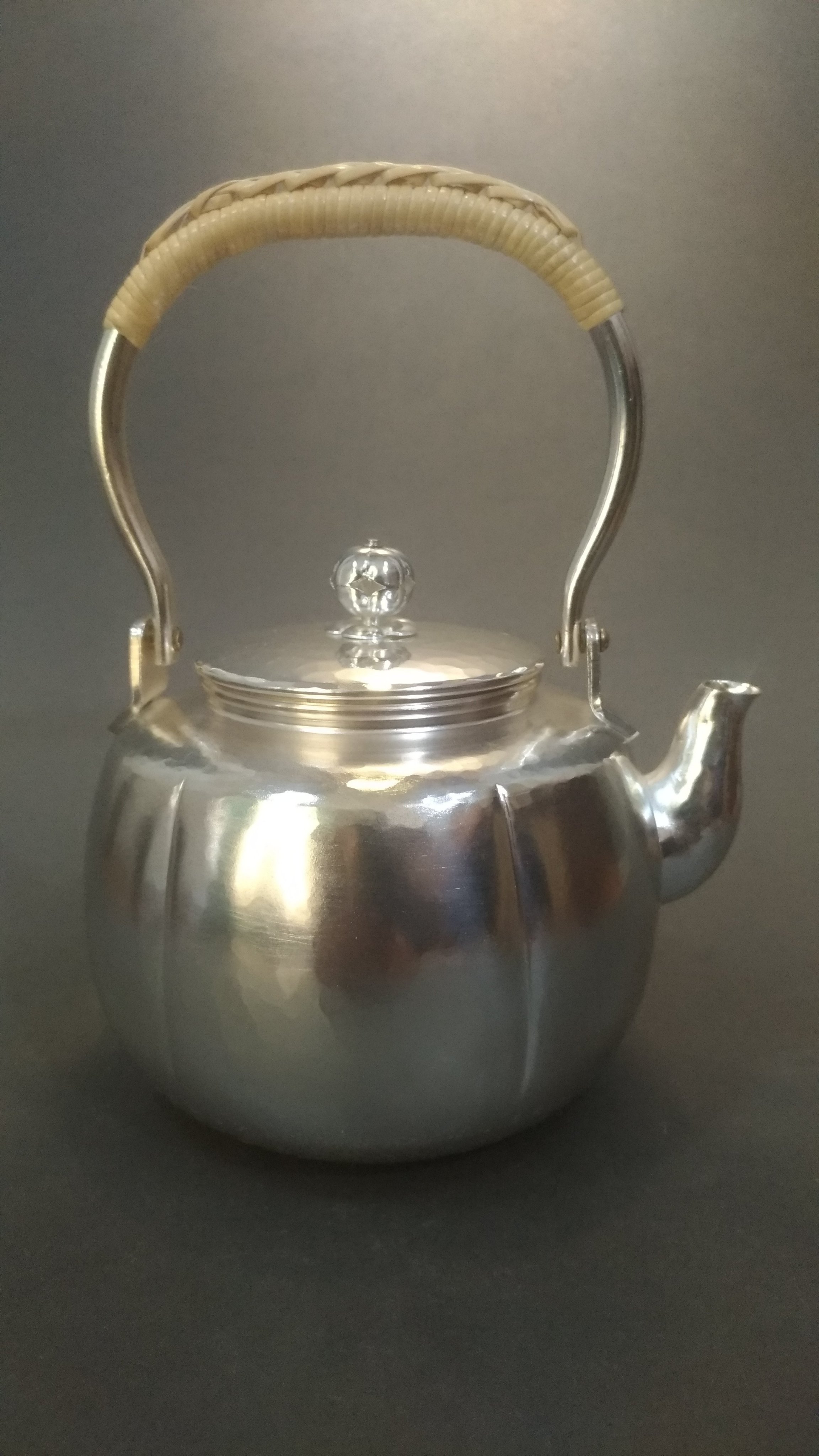 茶道具 銀瓶 湯沸 阿古陀型 銀メッキ 5合 秀峰堂 新品未使用 - 美術品