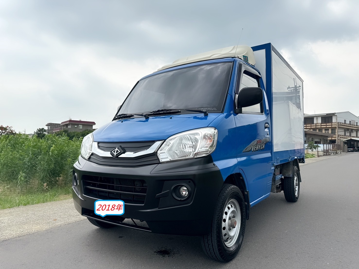 2018 Mitsubishi 三菱 商用車